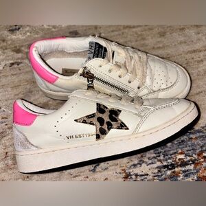 Vintage Havana Girls Artella Leopard and Pink Low Top Sneakers